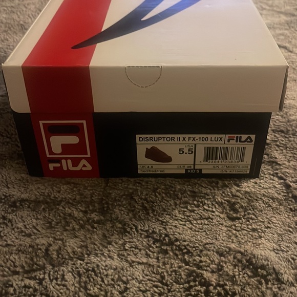 Brand New Red Fila - Picture 4 of 4